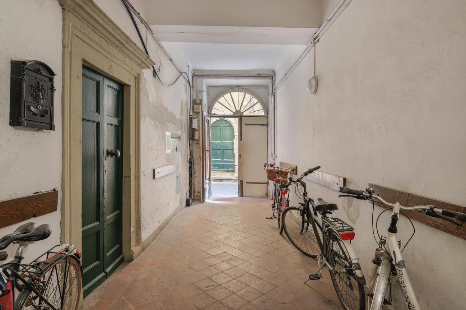 Lady Miranda Appartement Lucca Buitenkant foto